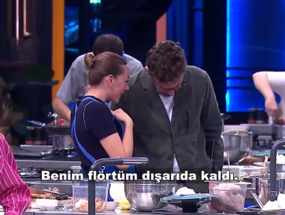 Nisa Demirer MasterChef Türkiye'de Aşkını İtiraf Etti: "Eski Bir Yarışmacıyla Görüşüyorum" Nisa Demirer MasterChef Türkiye'de Aşkını İtiraf Etti: "Eski Bir Yarışmacıyla Görüşüyorum"