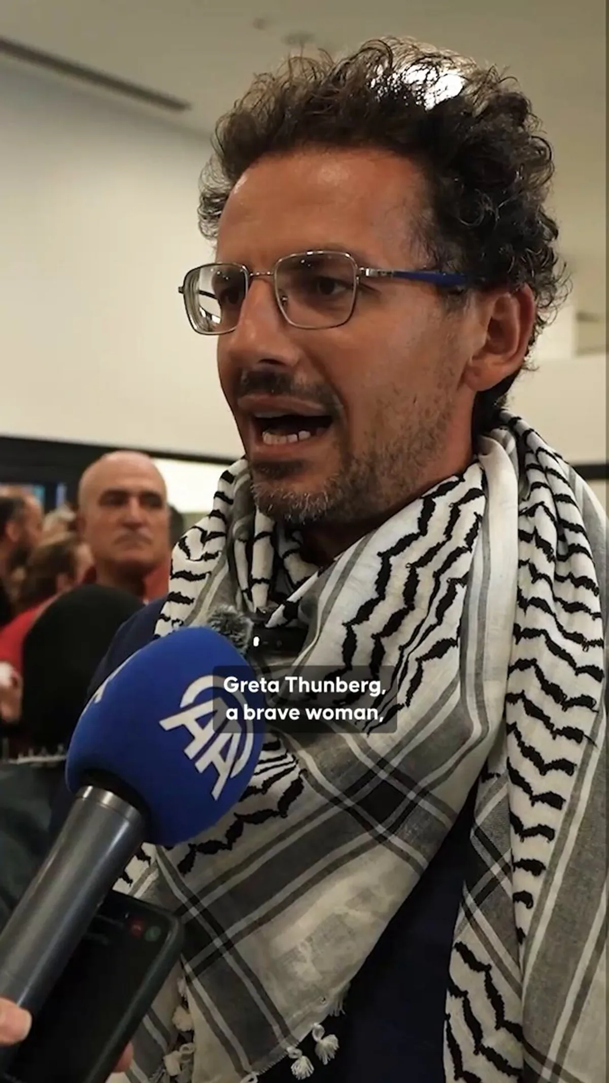 İtalyan Gazeteci Lorenzo Agostino, İsrail Ziyaretini Anlattı: "Aşağılandım ve Barbarca Hissettim" İtalyan Gazeteci Lorenzo Agostino, İsrail Ziyaretini Anlattı: "Aşağılandım ve Barbarca Hissettim"