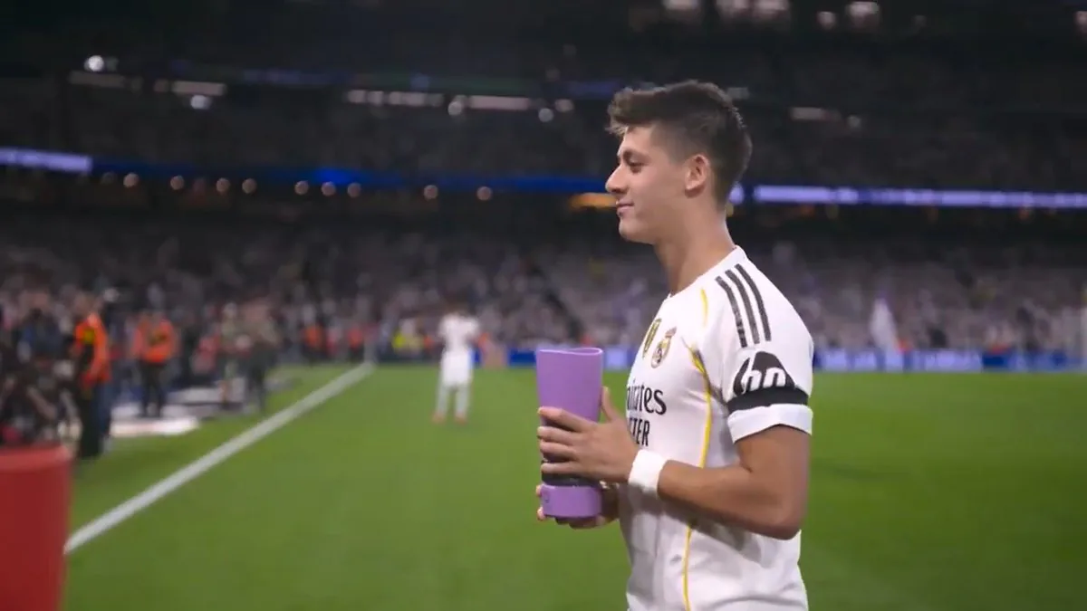 Real Madrid, Villarreal'i 3-0 Mağlup Etti | Arda Güler İlk 11'de Real Madrid, Villarreal'i 3-0 Mağlup Etti | Arda Güler İlk 11'de