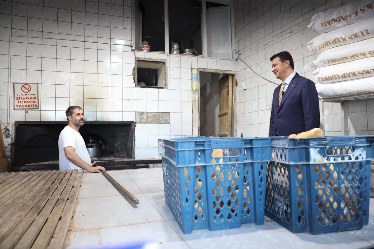 Saadet Partisi'nden Esnafa Destek Sözü: "Yarına Güvenle Bakacakları Türkiye" Saadet Partisi'nden Esnafa Destek Sözü: "Yarına Güvenle Bakacakları Türkiye"