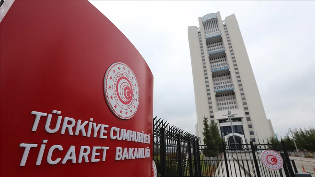 Taşınmaz İlanlarında Fahiş Fiyat Artışlarına 172 Milyon Lira Ceza Taşınmaz İlanlarında Fahiş Fiyat Artışlarına 172 Milyon Lira Ceza