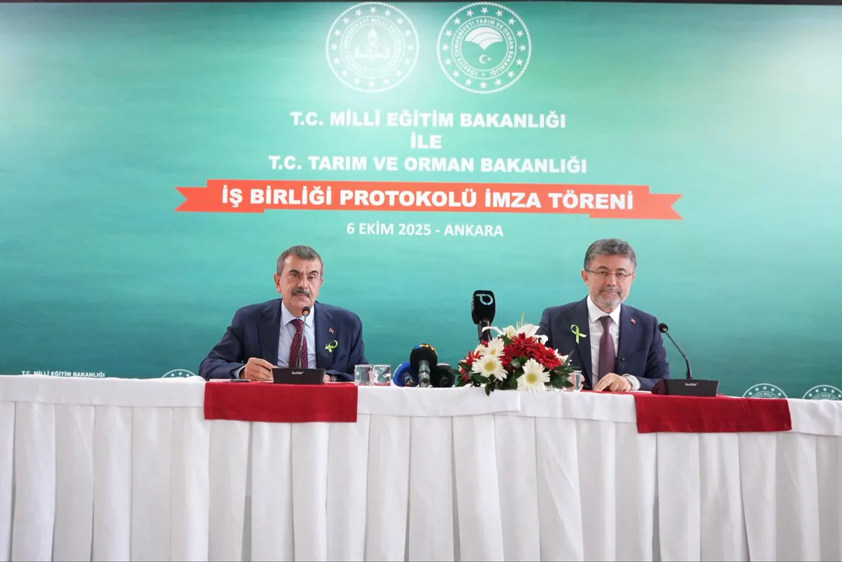 Milli Eğitim ve Tarım Bakanlıkları Arasında Tarım ve Çevre Eğitimi İş Birliği Protokolü İmzalandı Milli Eğitim ve Tarım Bakanlıkları Arasında Tarım ve Çevre Eğitimi İş Birliği Protokolü İmzalandı