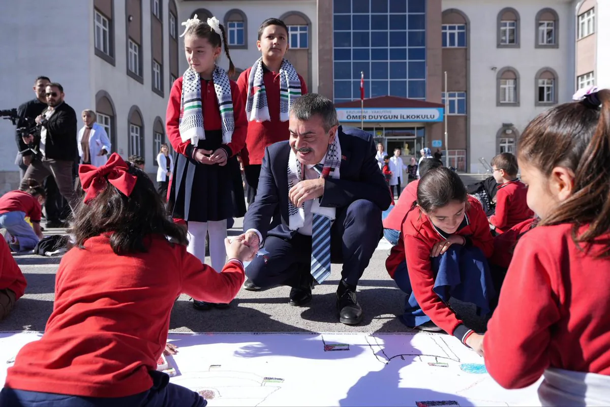 Millî Eğitim Bakanı Yusuf Tekin, Filistin Farkındalık Etkinliklerine Katıldı Millî Eğitim Bakanı Yusuf Tekin, Filistin Farkındalık Etkinliklerine Katıldı