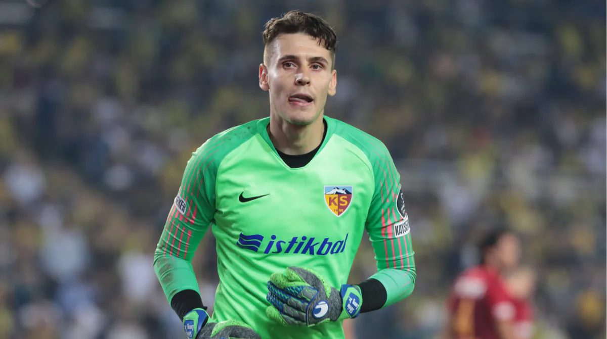 Kayserispor'a FIFA'dan 230 Bin Euroluk Ödeme Uyarısı Kayserispor'a FIFA'dan 230 Bin Euroluk Ödeme Uyarısı
