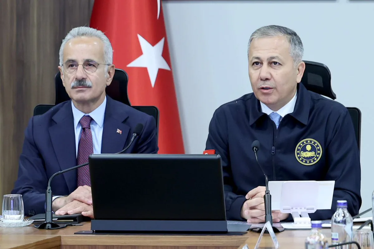 Trafikte Yeni Dönem: Hız Sınırları ve İşaretlemeler Yeniden Düzenleniyor Trafikte Yeni Dönem: Hız Sınırları ve İşaretlemeler Yeniden Düzenleniyor
