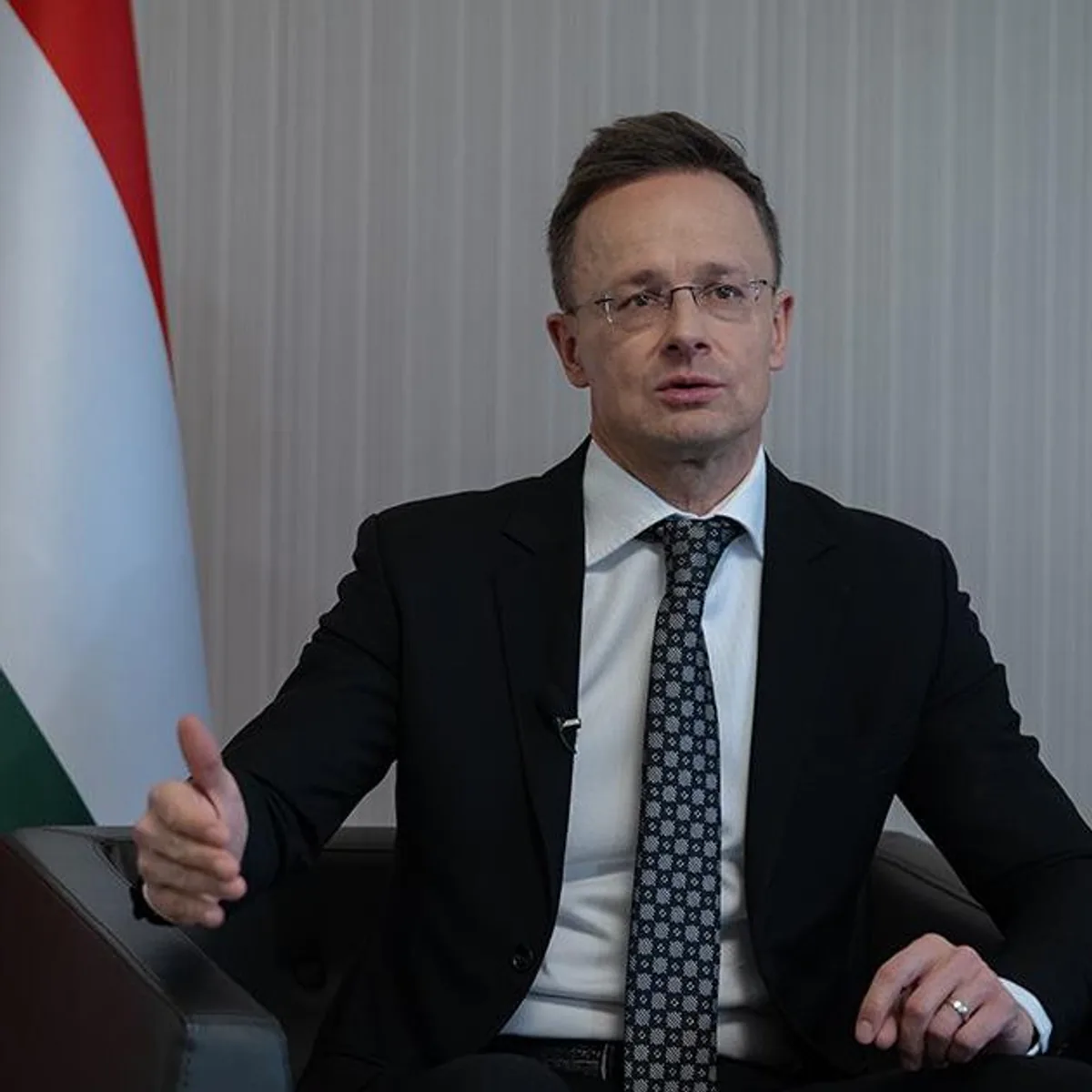 Macaristan Bakanı Szijjártó, Tusk'ın Boru Hattı Açıklamasını Sert Şekilde Eleştirdi Macaristan Bakanı Szijjártó, Tusk'ın Boru Hattı Açıklamasını Sert Şekilde Eleştirdi