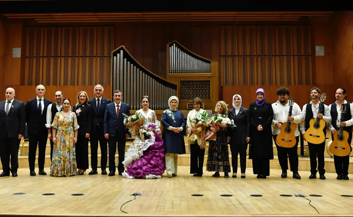 Emine Erdoğan Filistin İçin Düzenlenen Etkinlikte Emine Erdoğan Filistin İçin Düzenlenen Etkinlikte