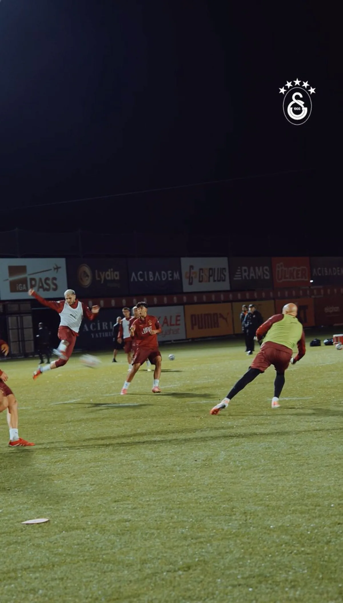 Mauro Icardi'nin Şık Bitirişi: Galatasaray'ın Yıldızından Kritik Gol Mauro Icardi'nin Şık Bitirişi: Galatasaray'ın Yıldızından Kritik Gol