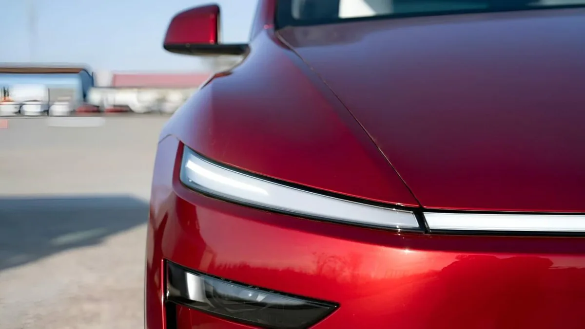 Tesla Model Y Fiyatlarına Yeni Zam: Türkiye'de 2.4 Milyon TL Sınırı Aşıldı Tesla Model Y Fiyatlarına Yeni Zam: Türkiye'de 2.4 Milyon TL Sınırı Aşıldı