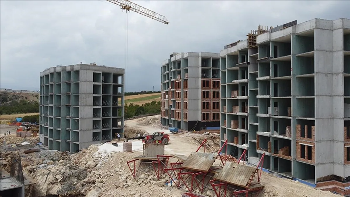 Ağustos'ta İnşaat Maliyet Endeksi Yıllık Yüzde 22.82 Arttı Ağustos'ta İnşaat Maliyet Endeksi Yıllık Yüzde 22.82 Arttı