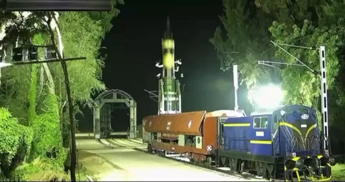 Hindistan, Nükleer Başlık Taşıyabilen AGNI PRIME Füzesini Başarıyla Test Etti Hindistan, Nükleer Başlık Taşıyabilen AGNI PRIME Füzesini Başarıyla Test Etti