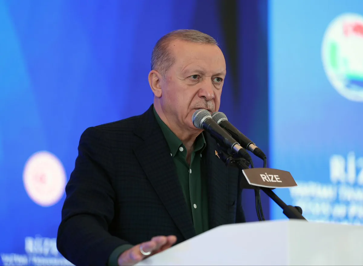 Rize'de Toplu Açılış ve Temel Atma Töreni Gerçekleştirildi Rize'de Toplu Açılış ve Temel Atma Töreni Gerçekleştirildi