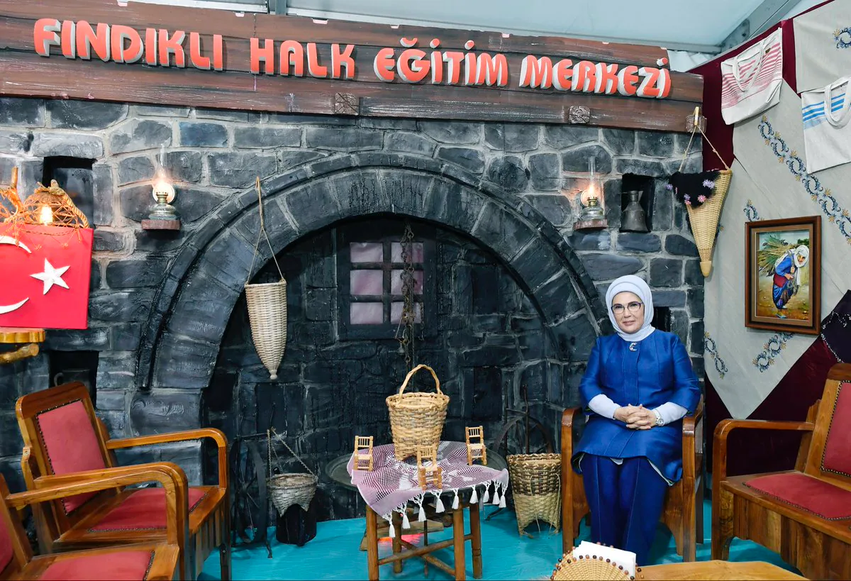 Emine Erdoğan, Rize Gastronomi Günleri'ne Katıldı Emine Erdoğan, Rize Gastronomi Günleri'ne Katıldı