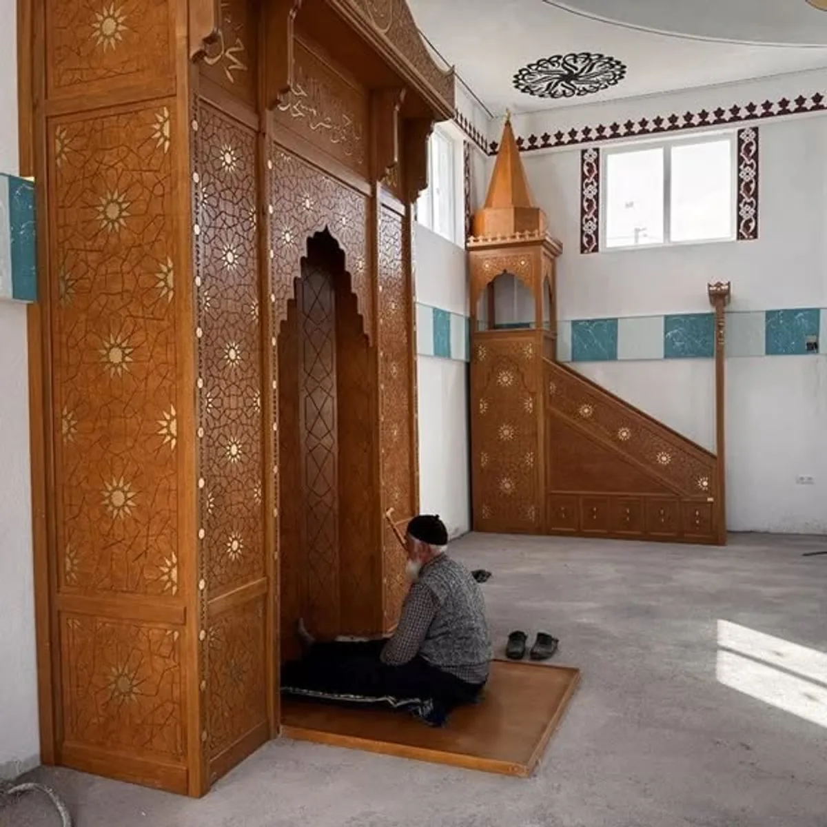 91 Yaşındaki Ahmet Köse, Çocukları Köye Dönmeyince 5 Milyon TL'ye Cami Yaptırdı 91 Yaşındaki Ahmet Köse, Çocukları Köye Dönmeyince 5 Milyon TL'ye Cami Yaptırdı