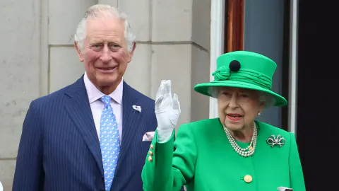 Kral Charles, annesi Kraliçe Elizabeth'in kuralını bozdu: 'Ciddi risk' uyarısı geldi