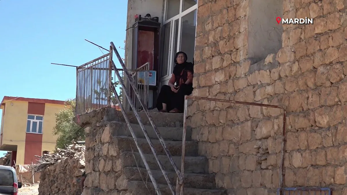 Mardin'in Kırsalında Ücretsiz Kanser Taraması: Erken Teşhis İçin Seferberlik Mardin'in Kırsalında Ücretsiz Kanser Taraması: Erken Teşhis İçin Seferberlik