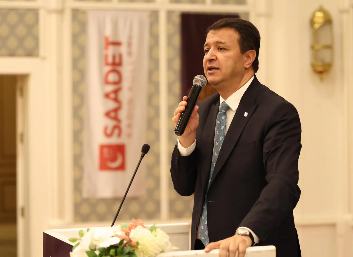 Saadet Partisi Genel Başkanı Mahmut Arıkan, Kadın Kolları Toplantısına Katıldı Saadet Partisi Genel Başkanı Mahmut Arıkan, Kadın Kolları Toplantısına Katıldı