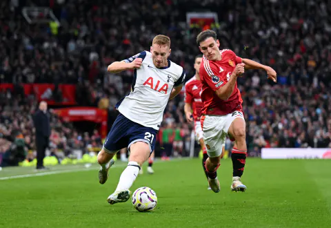 Tottenham Savunmada Devrim Yapıyor: Van Hecke ve Senesi İmzaları Tamam