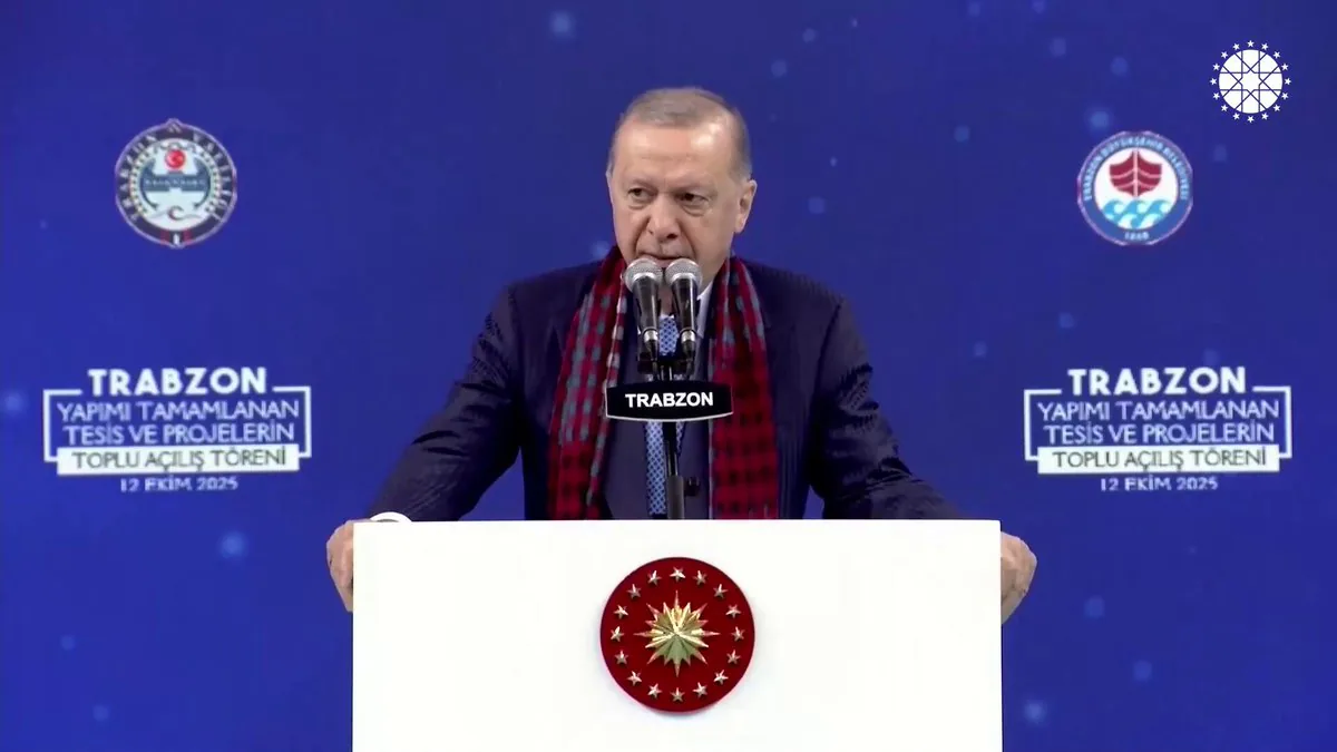Recep Tayyip Erdoğan Trabzon'a Deniz Üzerine Yeni Havalimanı Müjdesi Verdi Recep Tayyip Erdoğan Trabzon'a Deniz Üzerine Yeni Havalimanı Müjdesi Verdi
