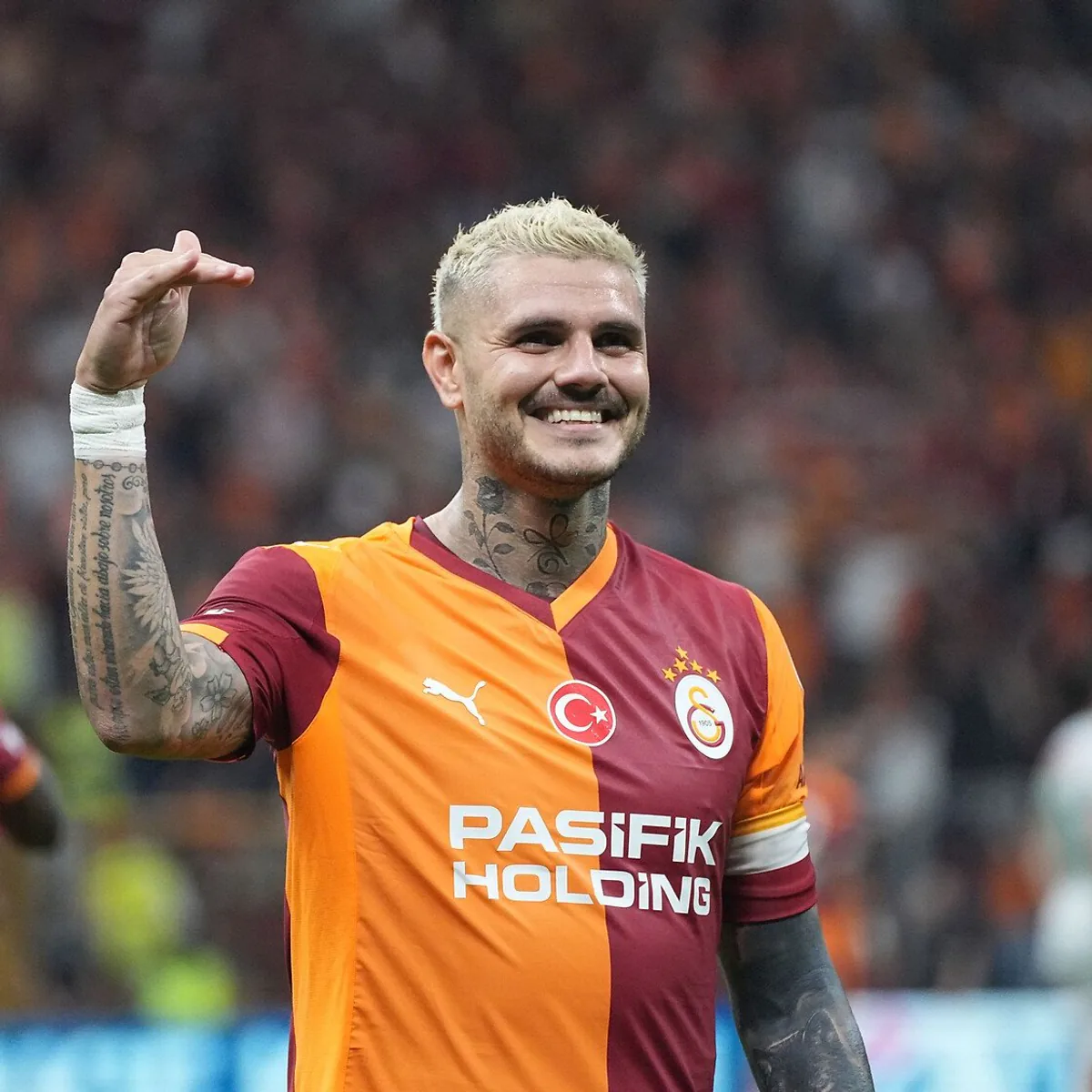 Okan Buruk'tan Flaş Açıklama: "Takım Kaptanlığını Mauro Icardi'ye Verdik" Okan Buruk'tan Flaş Açıklama: "Takım Kaptanlığını Mauro Icardi'ye Verdik"