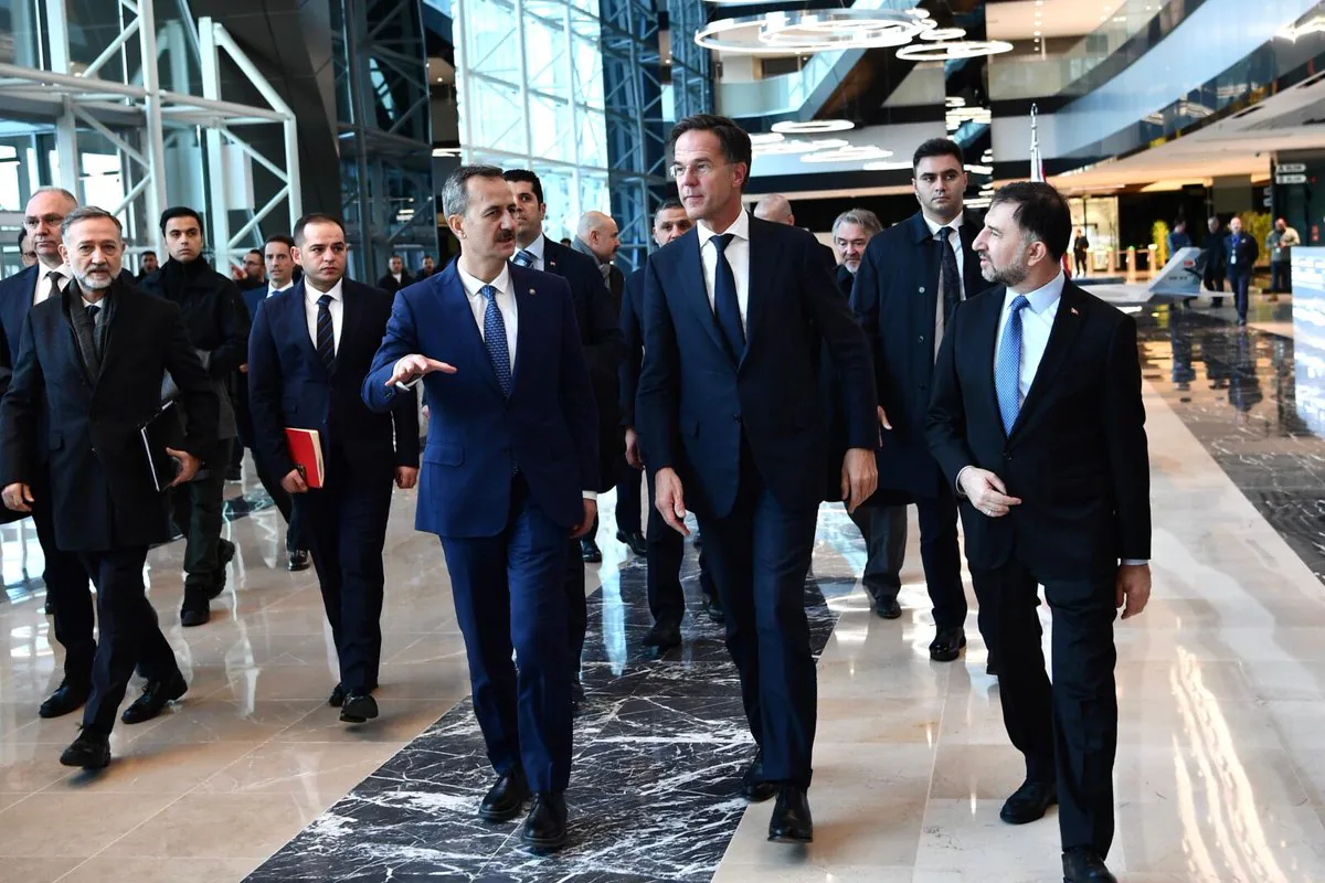 Türkiye'nin Savunma Sanayi Gücü NATO'nun Tedarik Zincirinde Kritik Rol Oynuyor Türkiye'nin Savunma Sanayi Gücü NATO'nun Tedarik Zincirinde Kritik Rol Oynuyor