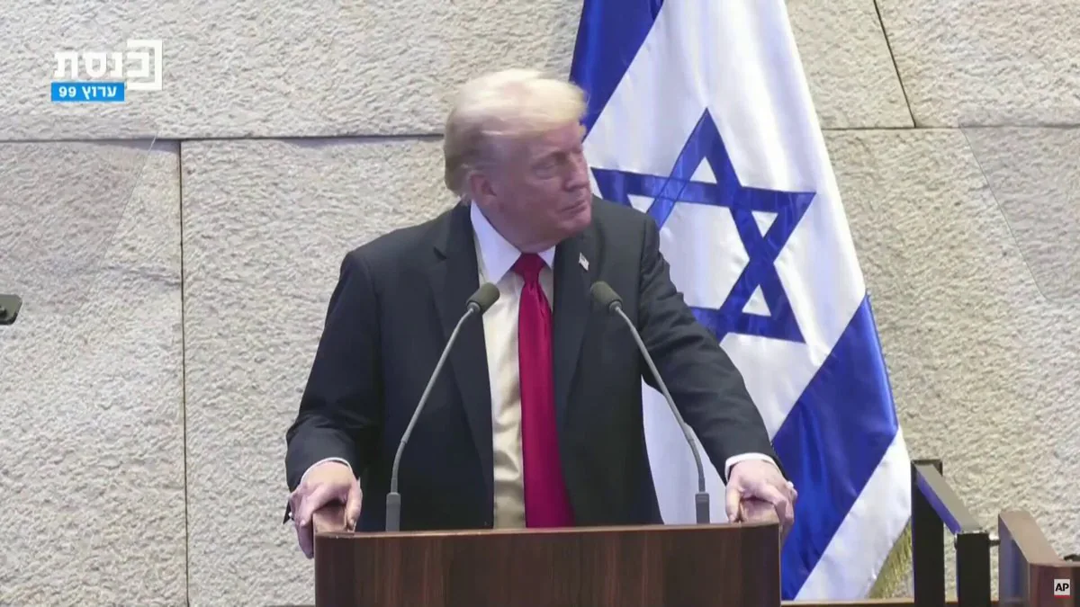 Trump'ın İsrail Ziyaretinde Parlamento Oturumu Protestoyla Sona Erdi Trump'ın İsrail Ziyaretinde Parlamento Oturumu Protestoyla Sona Erdi
