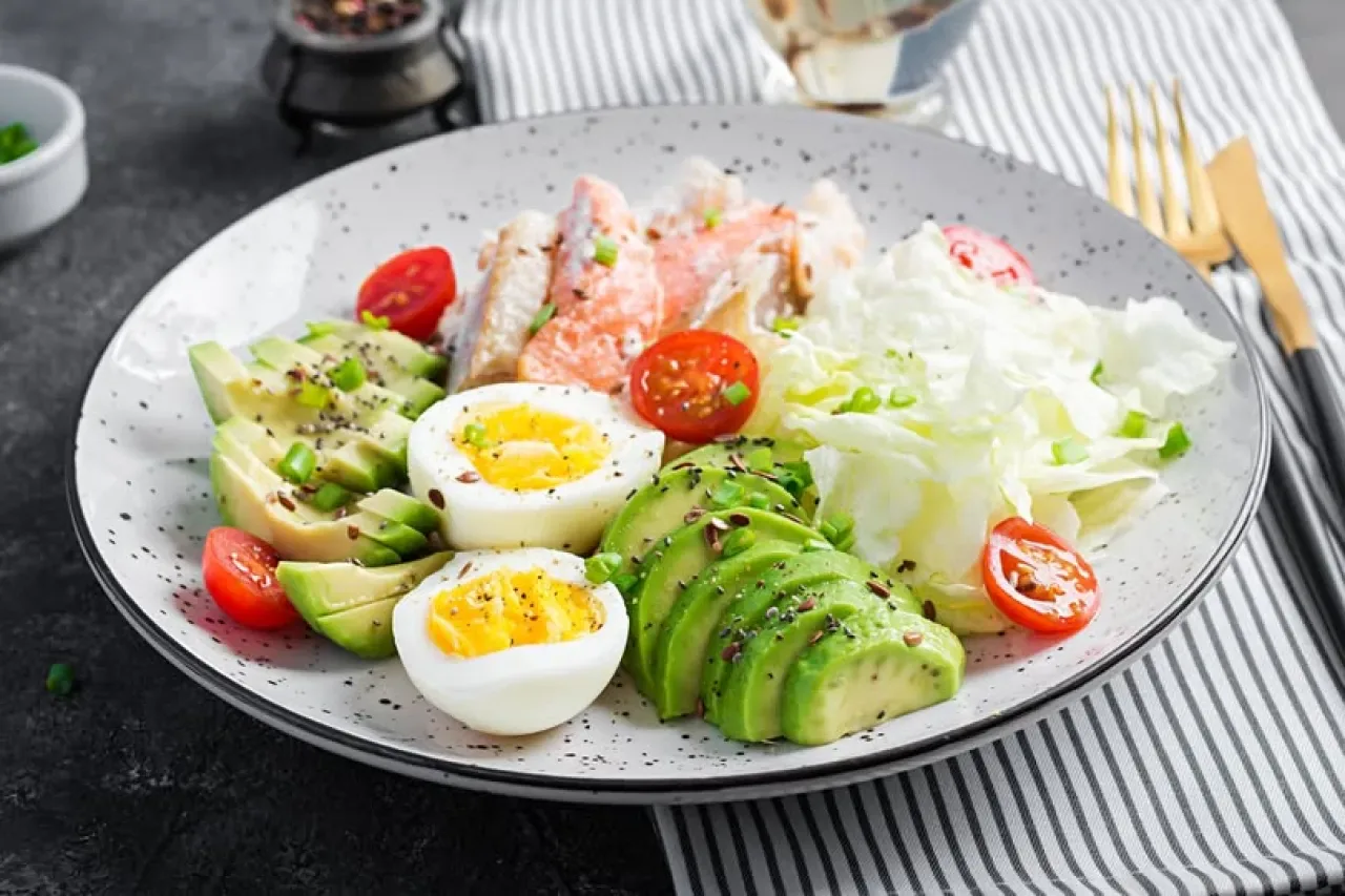 Low Carb Diyeti: Nedir, Nasıl Yapılır? Faydaları ve Örnek Liste Low Carb Diyeti: Nedir, Nasıl Yapılır? Faydaları ve Örnek Liste