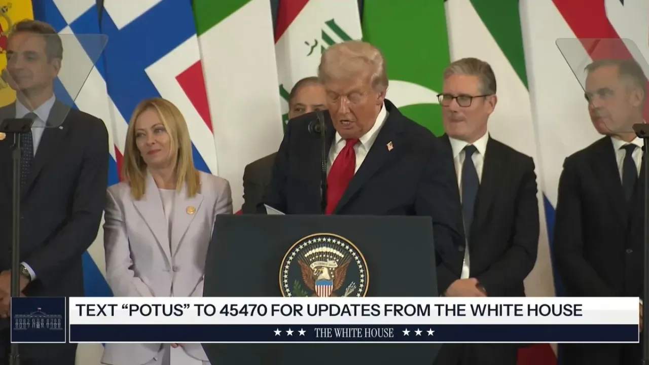 Trump, İtalya Başbakanı Meloni'ye "Güzelsin" Yorumu Yaptı: "Risk Alacağım" Trump, İtalya Başbakanı Meloni'ye "Güzelsin" Yorumu Yaptı: "Risk Alacağım"