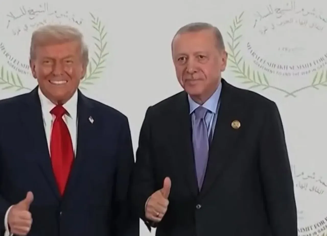 Cumhurbaşkanı Erdoğan ve Donald Trump'ın Dostane Buluşması Cumhurbaşkanı Erdoğan ve Donald Trump'ın Dostane Buluşması
