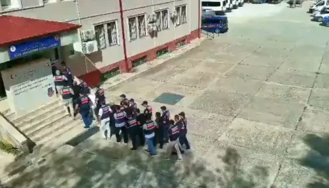 Jandarma ve MASAK operasyonunda 7 milyar TL'lik yasa dışı bahis ağı çökertildi: 59 şüpheli yakalandı
