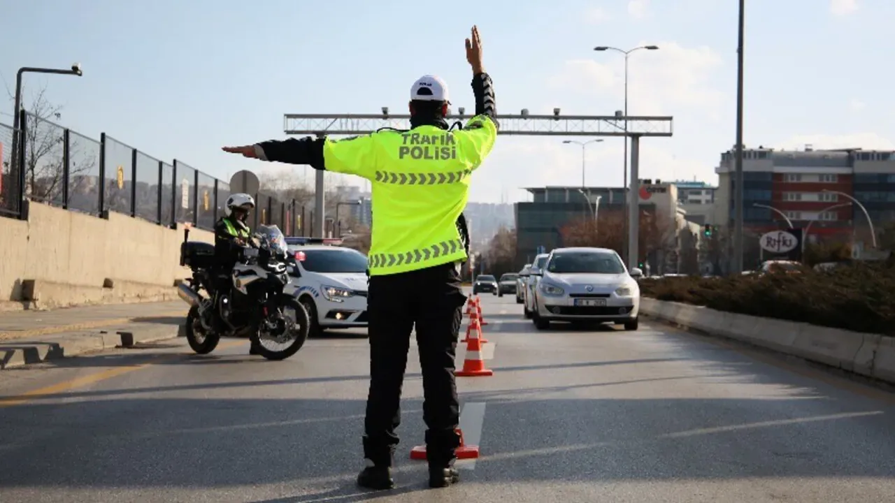 Trafik Cezalarında Yüzde 200'e Varan Zam Bekleniyor Trafik Cezalarında Yüzde 200'e Varan Zam Bekleniyor