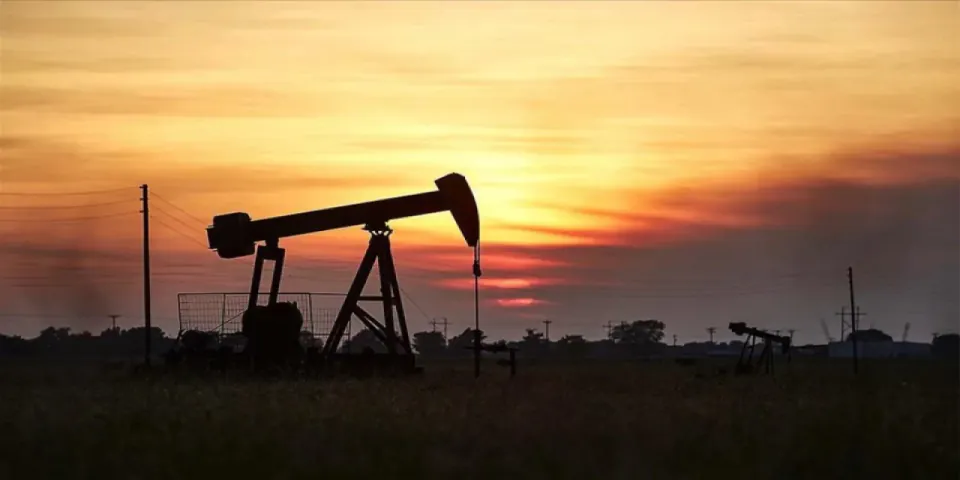 Brent 106 Dolar Zirvesinde: ABD-İran Görüşmeleri ve Hürmüz Riski Petrolü Yükseltti görseli