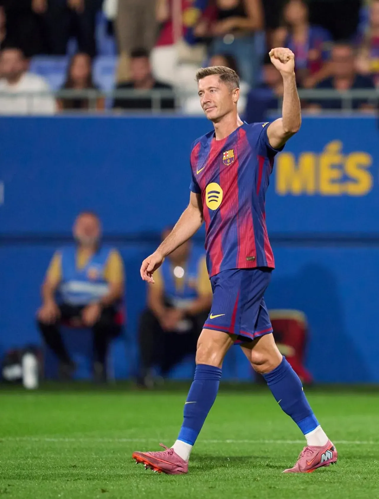 Robert Lewandowski: "Yaşımın Kurbanı Değilim, Formumdan Memnunum" Robert Lewandowski: "Yaşımın Kurbanı Değilim, Formumdan Memnunum"