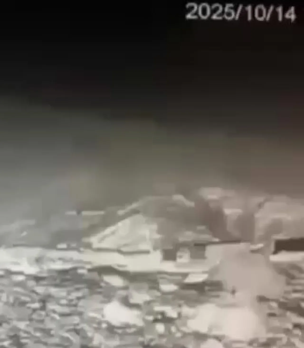 Pakistan Ordusu, Afganistan Sınırındaki Taliban Karakollarını Bombaladı Pakistan Ordusu, Afganistan Sınırındaki Taliban Karakollarını Bombaladı