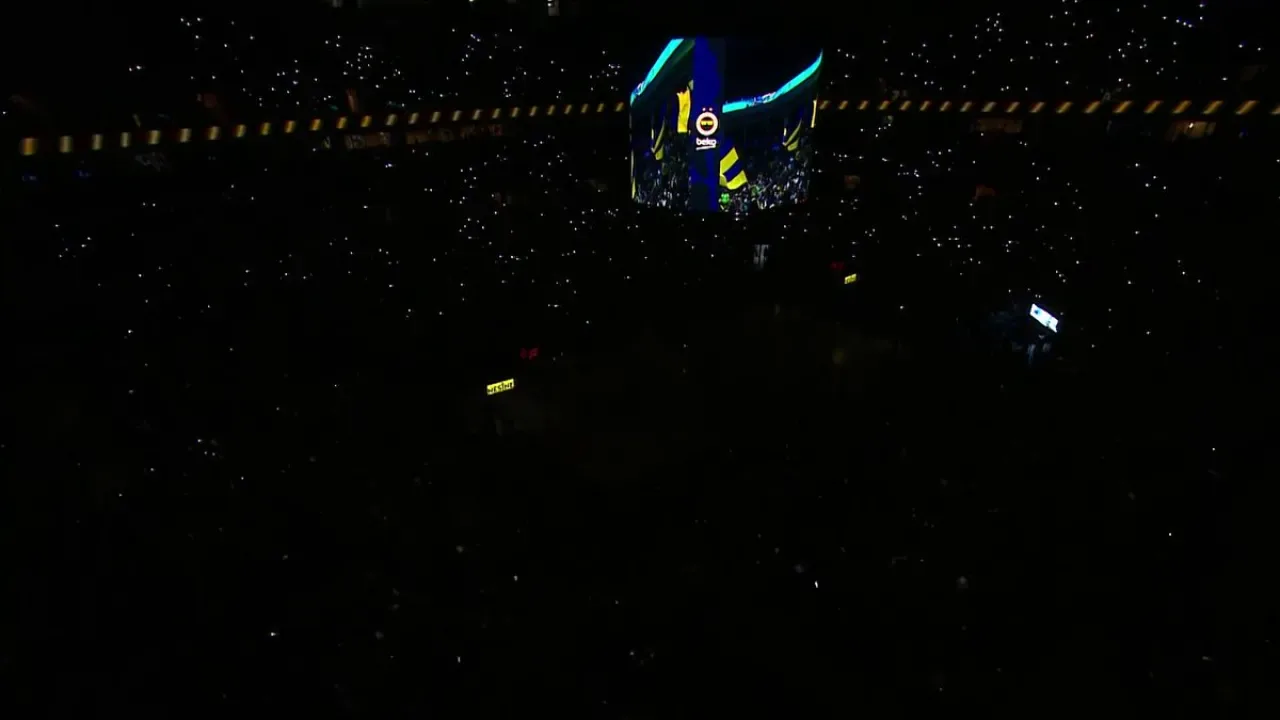 Fenerbahçe Beko, EuroLeague'de Üçüncü Mağlubiyetini Aldı Fenerbahçe Beko, EuroLeague'de Üçüncü Mağlubiyetini Aldı
