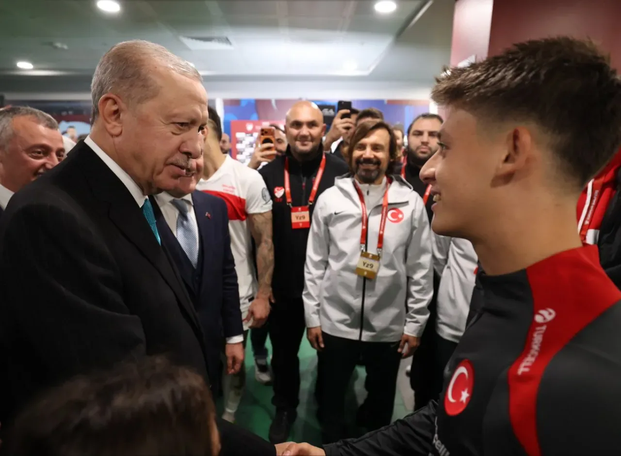 Milli Takım'ın Gürcistan Galibiyeti Cumhurbaşkanı Erdoğan Tarafından Tebrik Edildi Milli Takım'ın Gürcistan Galibiyeti Cumhurbaşkanı Erdoğan Tarafından Tebrik Edildi