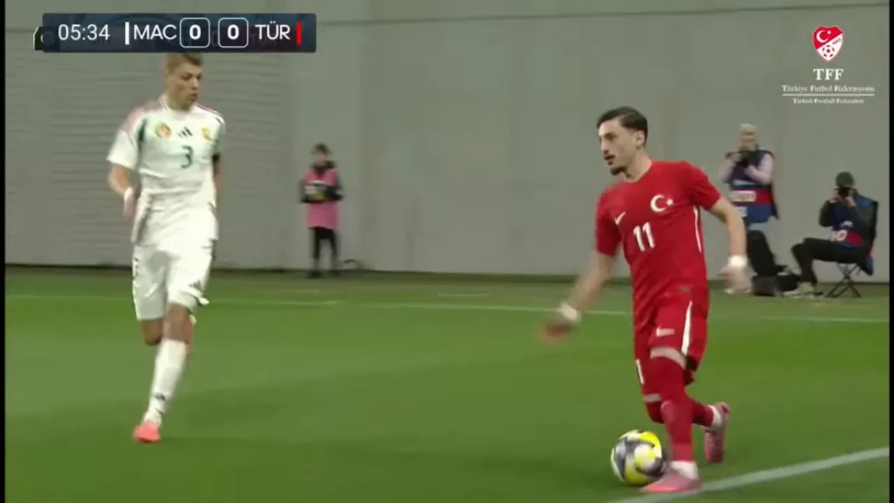 Semih Kılıçsoy, Macaristan'a Muhteşem Bir Röveşata Golü Attı Semih Kılıçsoy, Macaristan'a Muhteşem Bir Röveşata Golü Attı
