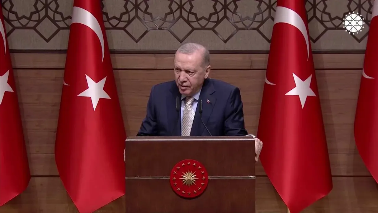Kaymakamlara Dijital Dönüşüm ve Teknoloji Uyarısı Kaymakamlara Dijital Dönüşüm ve Teknoloji Uyarısı