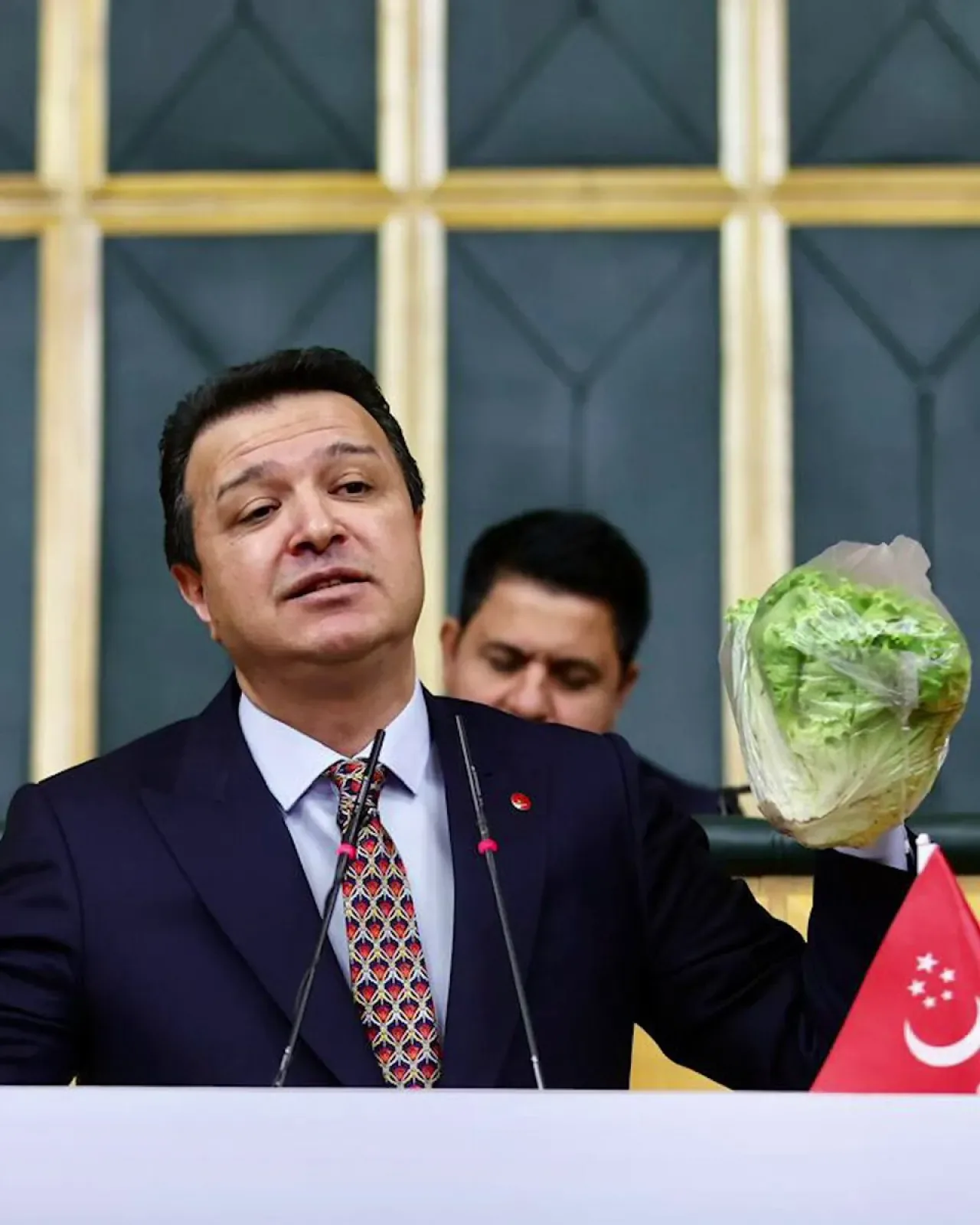 Saadet Partisi Genel Başkanı'ndan Çarpıcı Gıda Enflasyonu Açıklaması: 2009'da 200 TL ile 5 Gram Altın Alınabiliyordu Saadet Partisi Genel Başkanı'ndan Çarpıcı Gıda Enflasyonu Açıklaması: 2009'da 200 TL ile 5 Gram Altın Alınabiliyordu