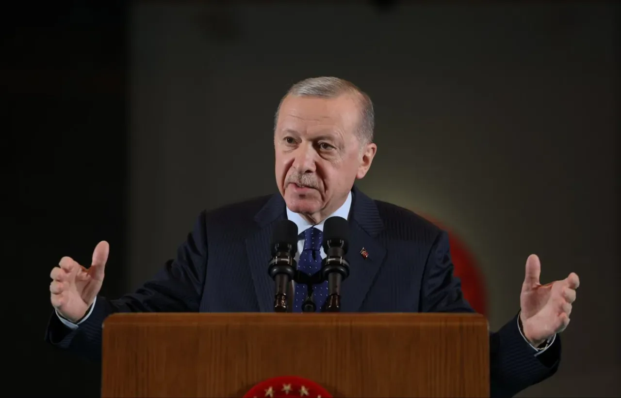 Gazze'ye İnsani Yardım Sevkiyatları Hızlandı: 350 Tır Giriş Yaptı, 400 Tır Bekliyor Gazze'ye İnsani Yardım Sevkiyatları Hızlandı: 350 Tır Giriş Yaptı, 400 Tır Bekliyor