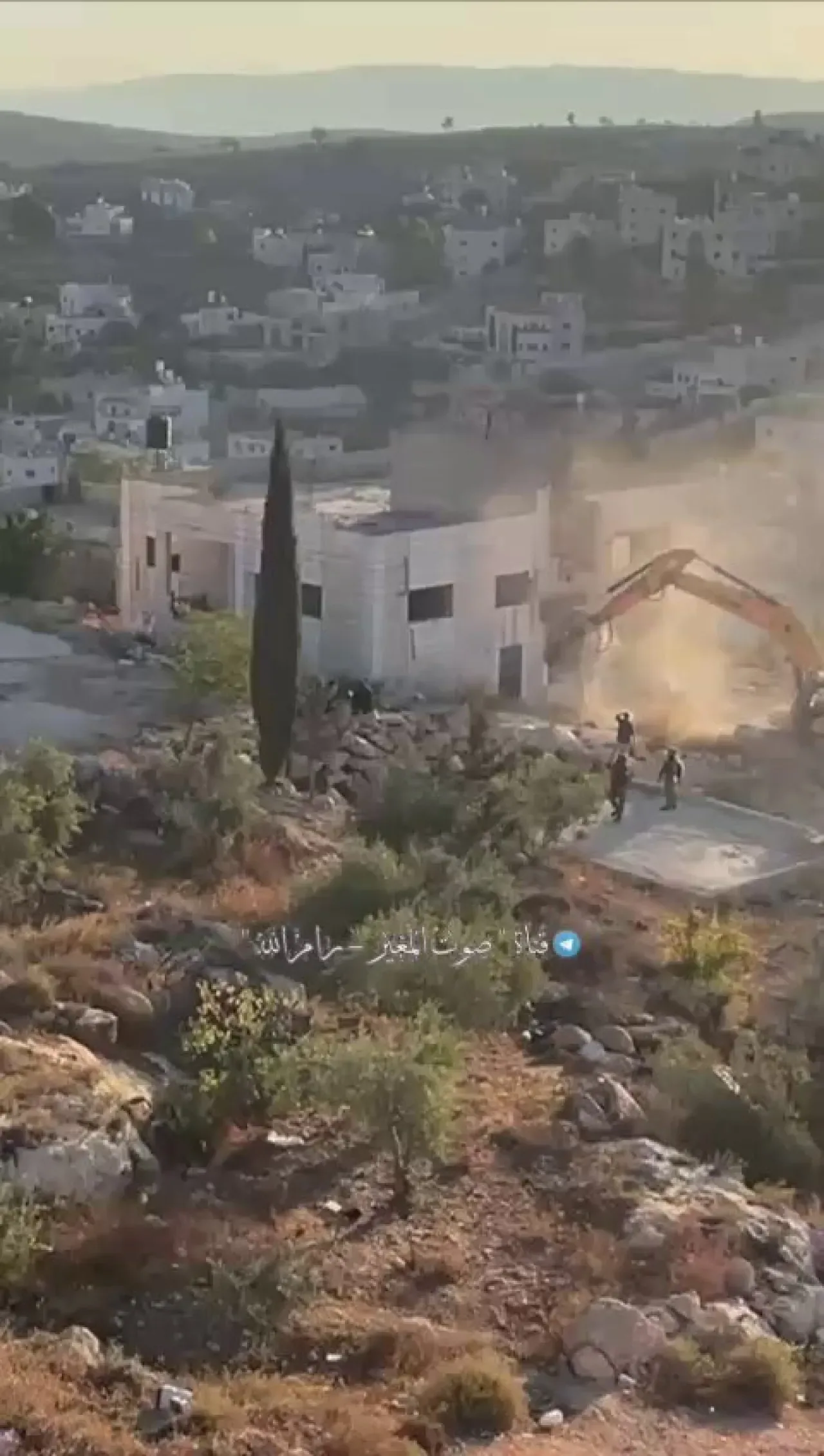 İsrail Güçleri Ramallah'ta Ev Yıkımına Devam Ediyor İsrail Güçleri Ramallah'ta Ev Yıkımına Devam Ediyor