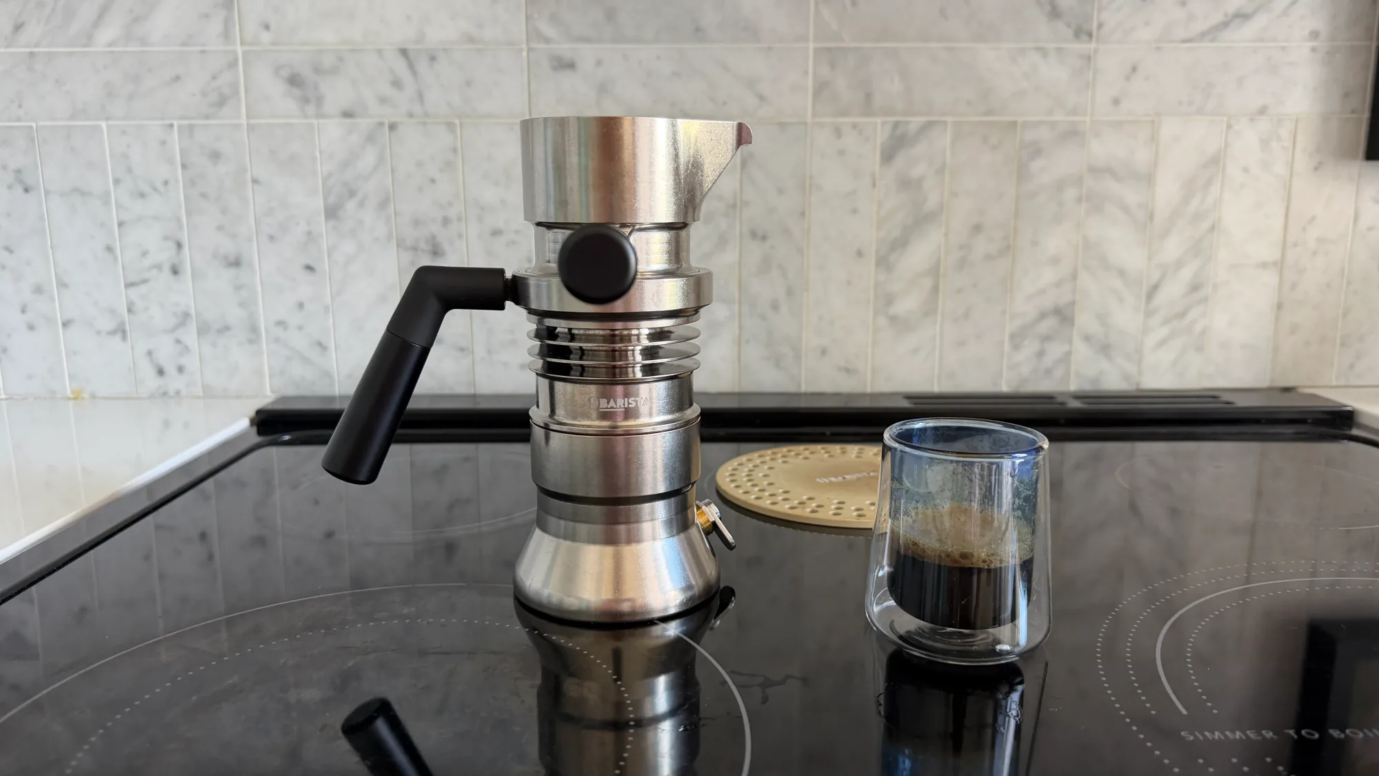 9Barista Espresso Makinesi: Jet Motoru Teknolojisiyle Elektriksiz 9 Bar Basınç 9Barista Espresso Makinesi: Jet Motoru Teknolojisiyle Elektriksiz 9 Bar Basınç