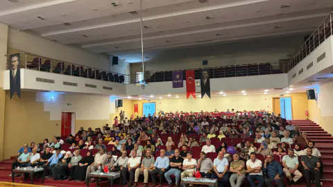 Adana'da 27 Yıllık Eğitim Emeklerine Vefa Programı