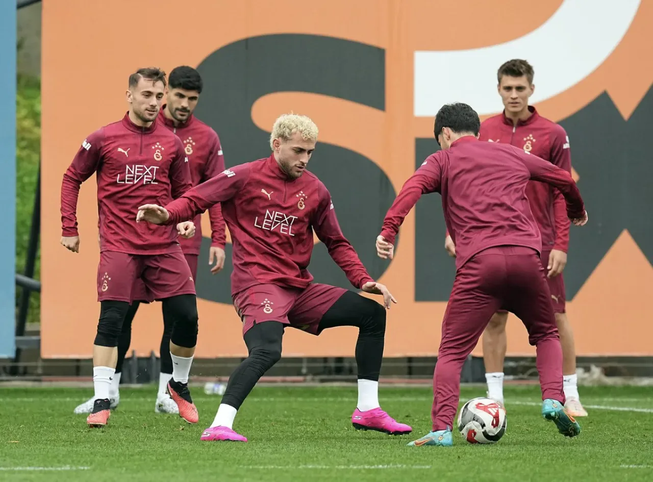 Galatasaray Başakşehir Maçına Hazırlanıyor Galatasaray Başakşehir Maçına Hazırlanıyor