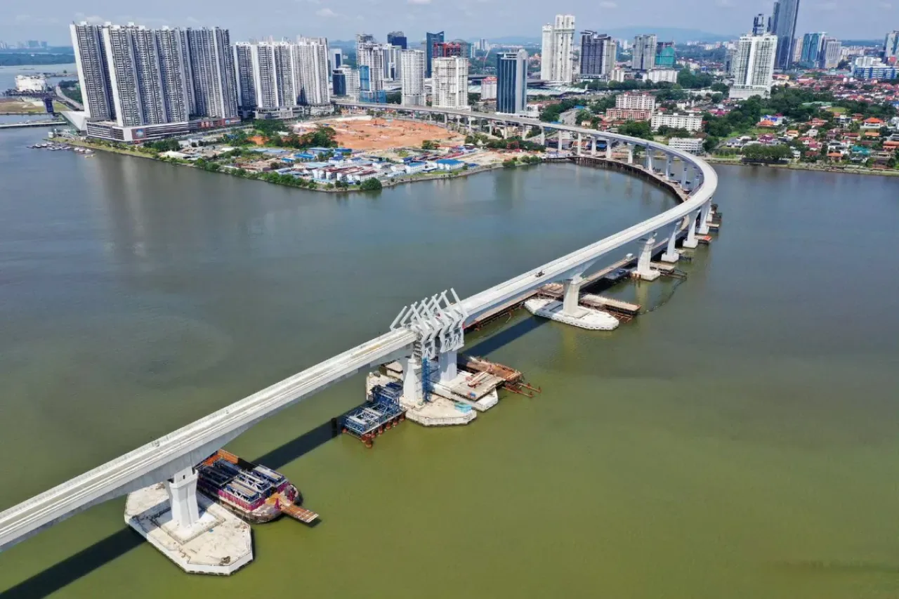 China's CCCC Completes Key Section of Johor-Singapore Rapid Transit Link China's CCCC Completes Key Section of Johor-Singapore Rapid Transit Link