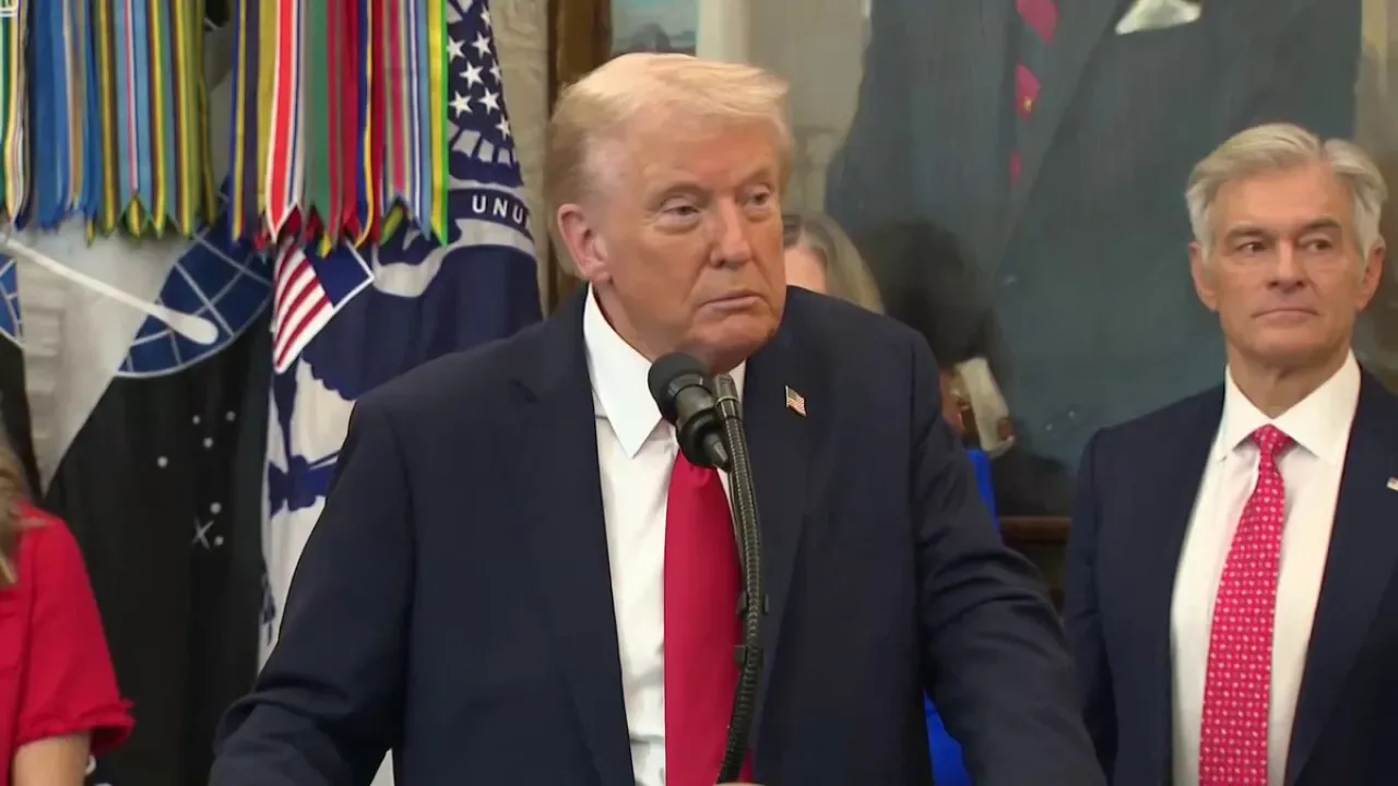 Trump'tan Putin'e Tomahawk Füzesi Açıklaması Trump'tan Putin'e Tomahawk Füzesi Açıklaması