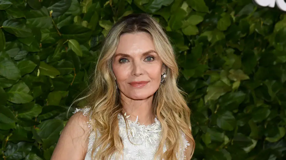 Michelle Pfeiffer'dan Yaşsızlık Yaratan Yeni Selfie görseli
