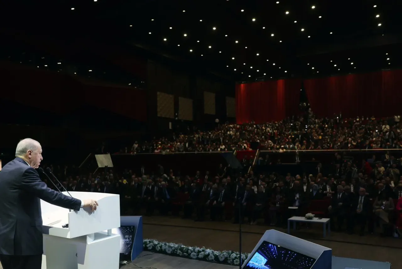 Türkiye ve Afrika Arasında Ekonomik İş Birliği İçin Önemli Adım: 5. Ekonomi ve İş Forumu Türkiye ve Afrika Arasında Ekonomik İş Birliği İçin Önemli Adım: 5. Ekonomi ve İş Forumu