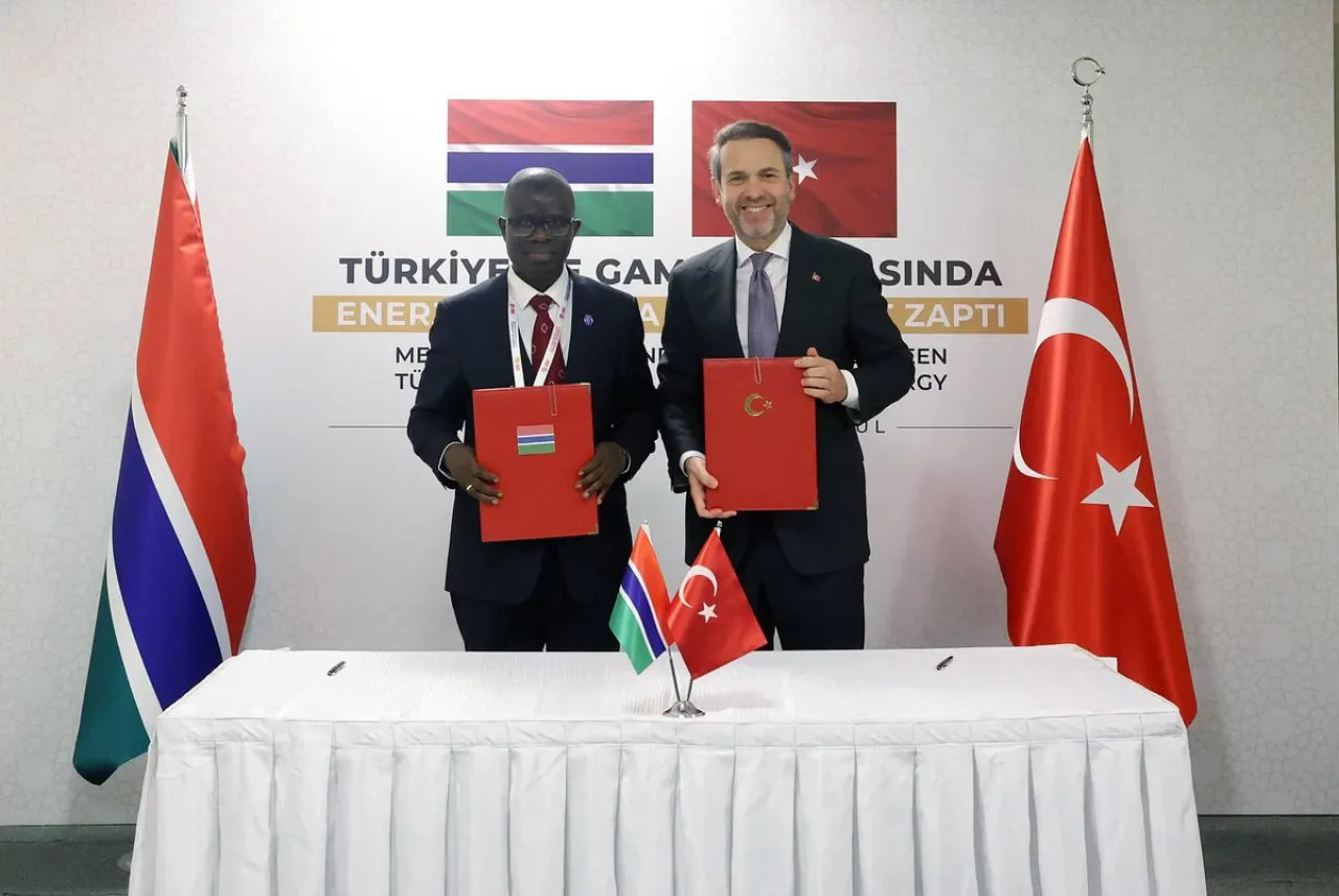 Türkiye ile Gambiya Enerji İş Birliği Anlaşması İmzaladı Türkiye ile Gambiya Enerji İş Birliği Anlaşması İmzaladı