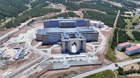 Sivas Cumhuriyet Üniversitesi 1071 Yataklı Dev Hastanede Sona Gelindi